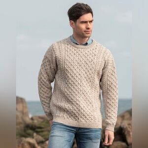 NWT Aran Crafts Merino Wool Crewneck Sweater in Oatmeal Donegal— Size Large